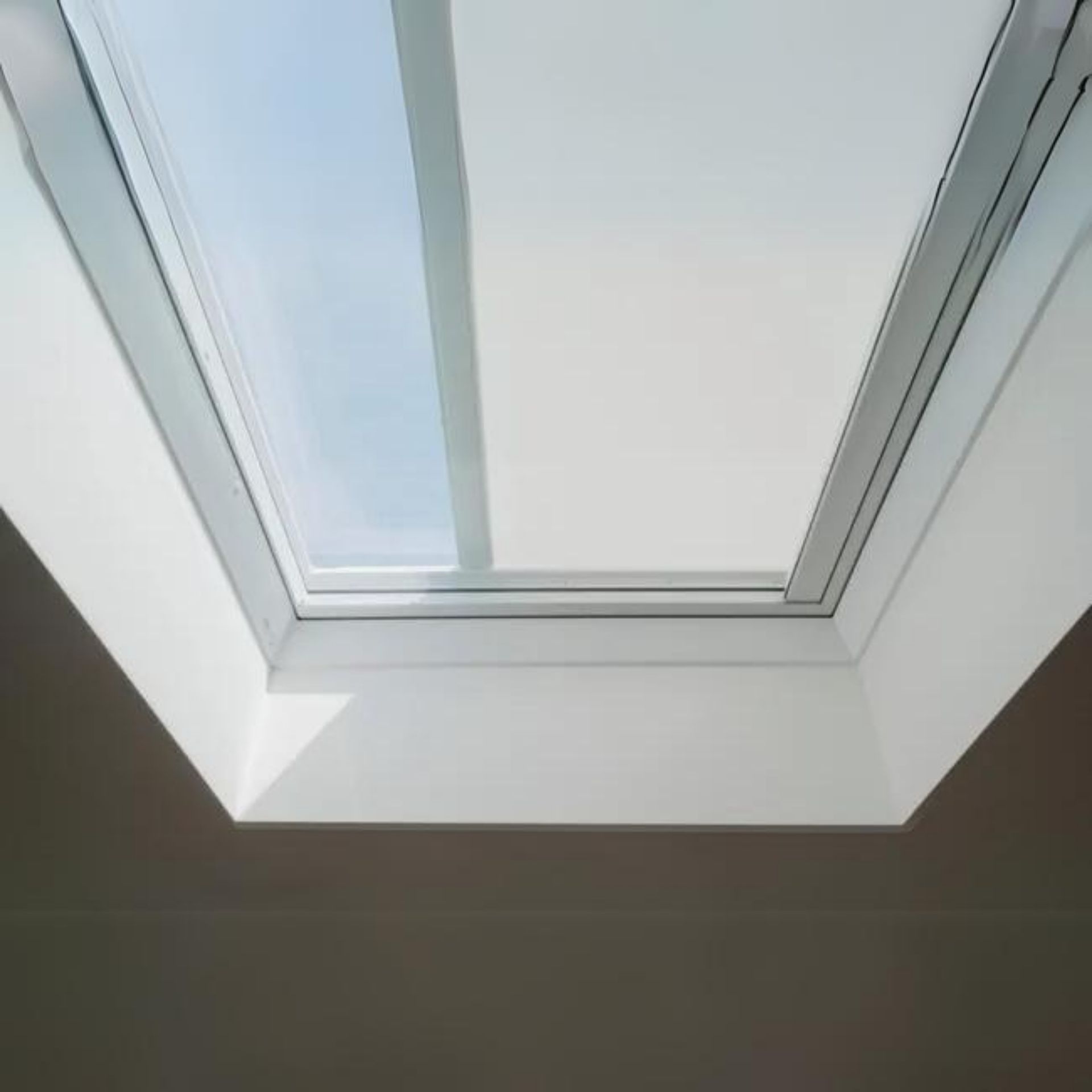 Toldo Exterior MSG para Janela Cúpula VELUX